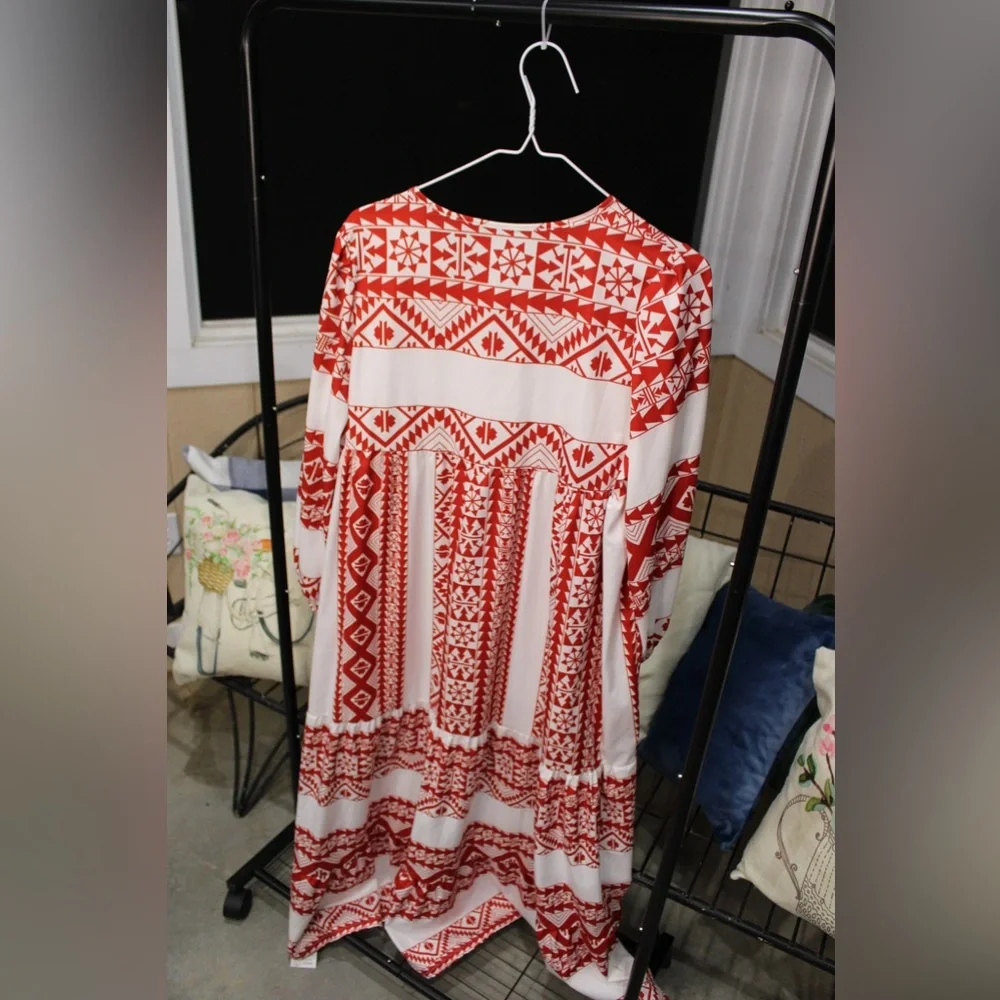 Red & White Boho Geometric Maxi Dress | Flowy Tiered Style - Picture 3 of 3